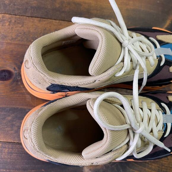 adidas Yeezy Boost 700 Enflame Amber Men's size US 10 Beige Brown AUTHENTIC - Picture 15 of 16